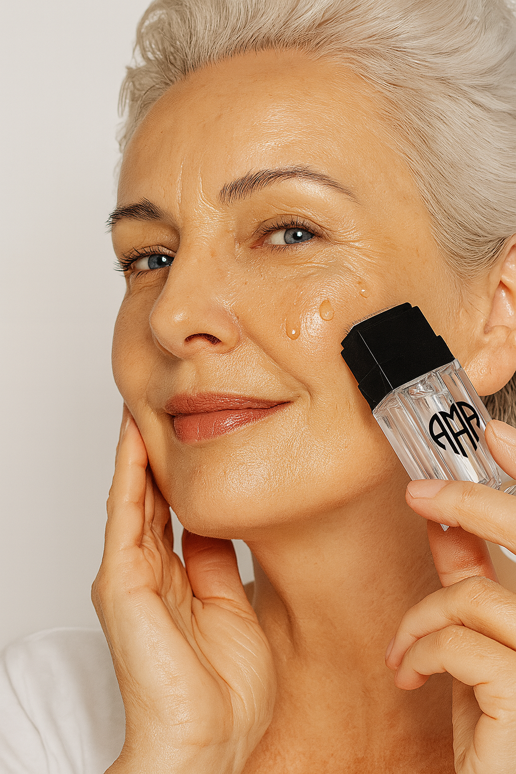 Anti-aging microneedling therapy (1 serum 10 ml + applicator) - Nutra Best Europe